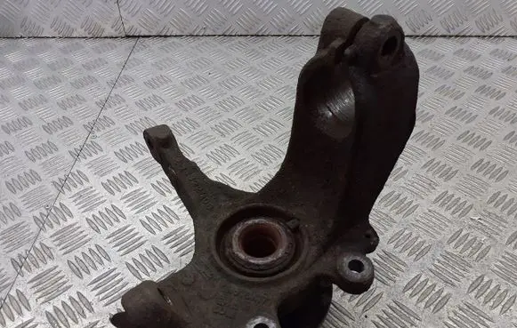 Ford Focus Front wheel hub spindle knuckle