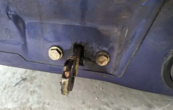 Ford Galaxy Front door check strap stopper 