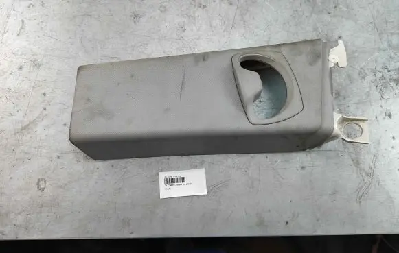 BMW 3 E92 E93 (B) pillar trim (bottom) 7117469