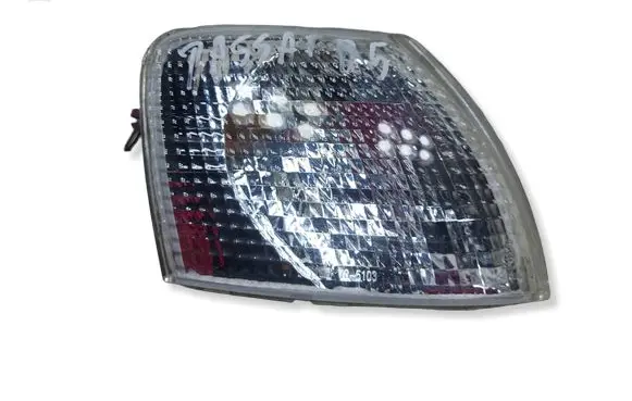 Volkswagen PASSAT B5 Front indicator light 151902KASACJA 151902