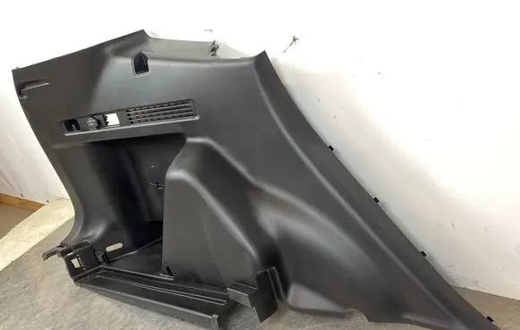 Trunk/boot lower side trim panel