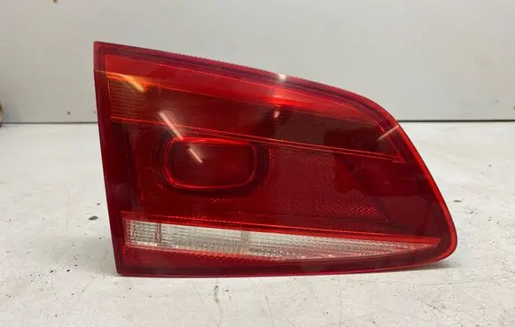 Volkswagen PASSAT B7 Tailgate rear/tail lights 3AF945093K 605513