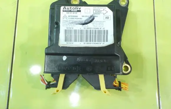 Citroen C4 I Picasso Airbag control unit/module 620572800
