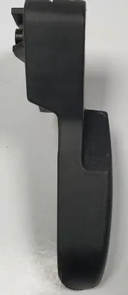 Volkswagen PASSAT B5.5 Engine bonnet (hood) release handle 3B1823533