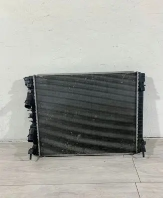 Maserati Levante Coolant radiator 670008724