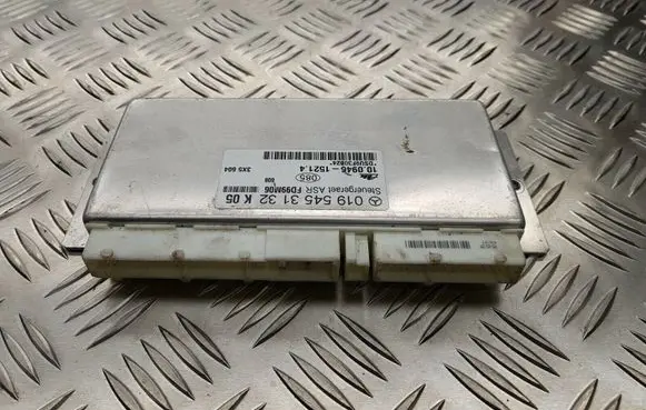 Mercedes-Benz C W202 ABS control unit/module 0195453132