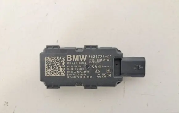 BMW X5 G05 Keyless system antenna 5A81725 5B60518