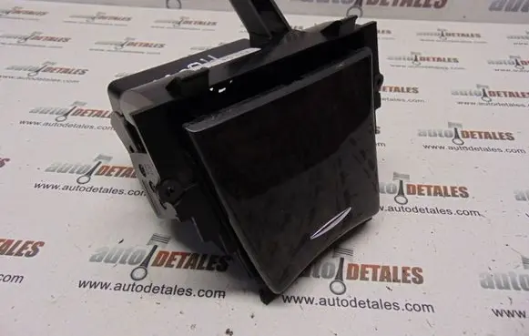 Mercedes-Benz E W211 Ashtray (front) A2116800350