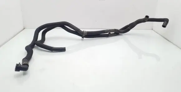 Volvo XC90 Engine coolant pipe/hose
