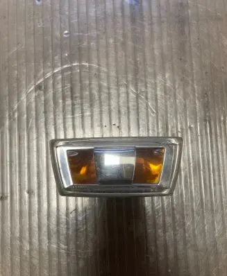 Chevrolet Orlando Front fender indicator light 13252456 13252455
