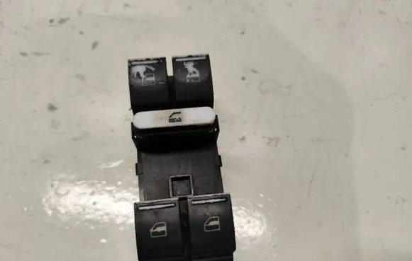 Volkswagen Touareg I Electric window control switch 7L6959857A PBTGK20