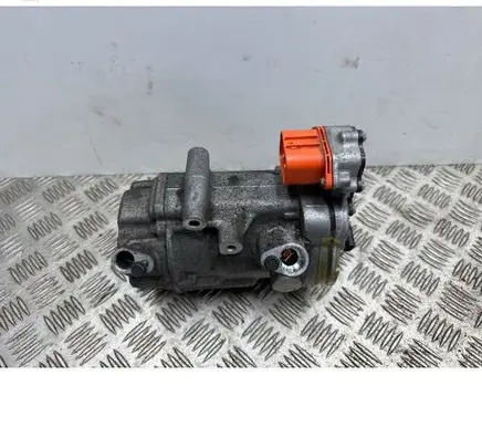 Nissan Leaf II (ZE1) Air conditioning (A/C) compressor (pump) 926005SA1A