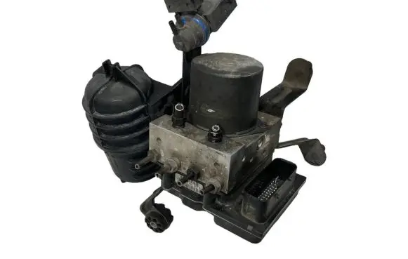 BMW 5 E60 E61 ABS Pump 6758743 0265234029 6766300