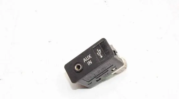 BMW X5 E70 AUX in-socket connector 9129652