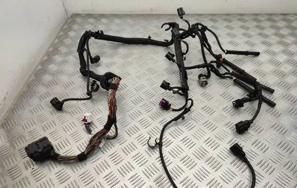 Volkswagen Transporter - Caravelle T5 Engine installation wiring loom 03L971072G 3C0906379 03L971824F