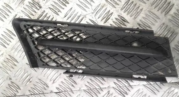 BMW 3 E90 E91 Front bumper lower grill 22944911
