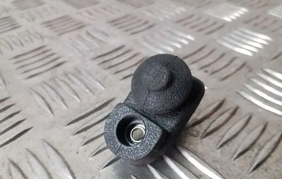 Infiniti FX Front door sensor 