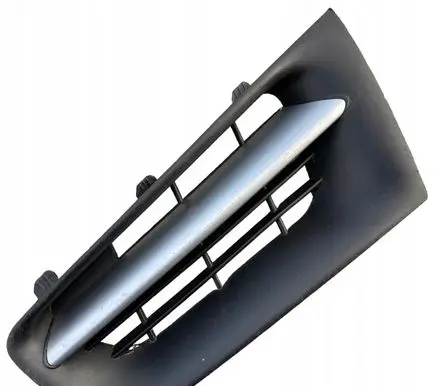 Renault Megane II Front bumper upper radiator grill 8200746094