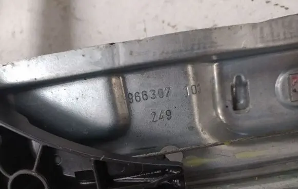 Opel Insignia A Rear door manual window regulator 966307103 966310100