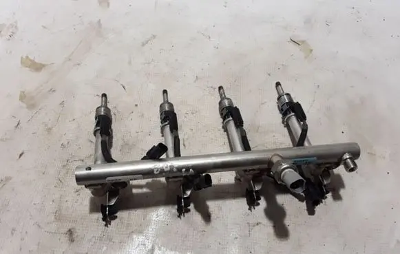 Volvo S90, V90 Fuel main line pipe 31478555