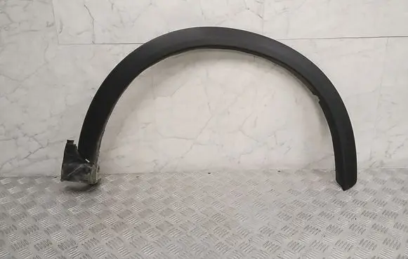 Mitsubishi Eclipse Cross Front arch trim 7400A740