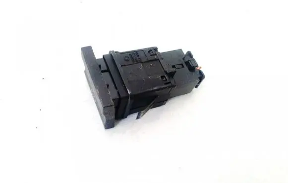 Skoda Fabia Mk1 (6Y) Windscreen/window heater switch 6y0959621