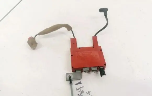 Volvo S60 Antenna control unit 8637601 AAR30130