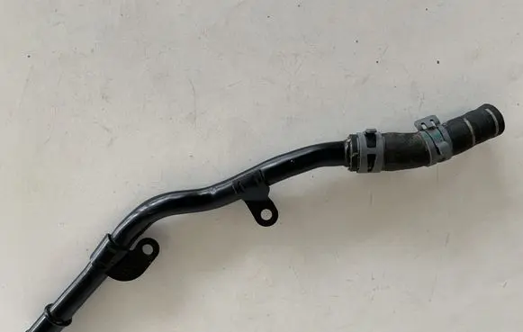 Audi A3 S3 8V Engine coolant pipe/hose 06K121085M
