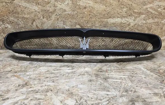 Maserati Coupe Front bumper upper radiator grill