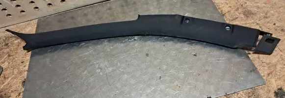 Audi A6 Allroad C5 (A) pillar trim
