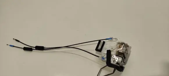 Subaru Outback Front door lock