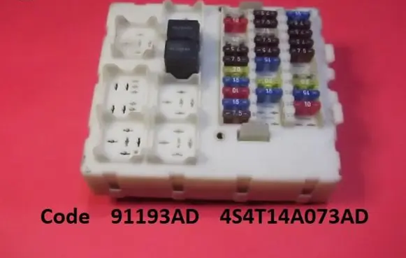 Ford Focus Fuse module 91193AD 4S4T14A073AD
