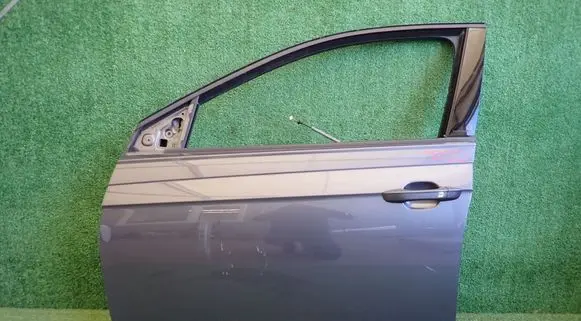 Volkswagen Polo VI Front door 