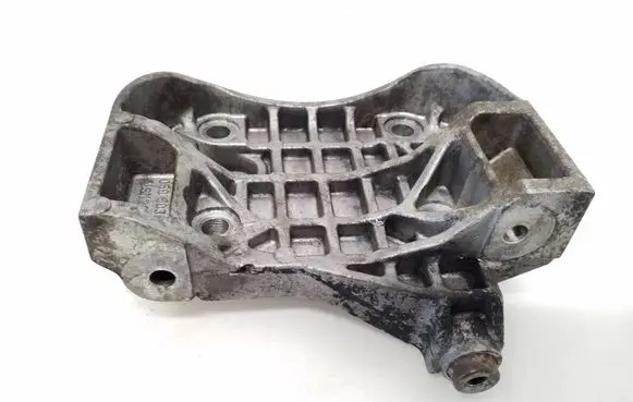 Volkswagen Touareg I Generator/alternator bracket 059903143P