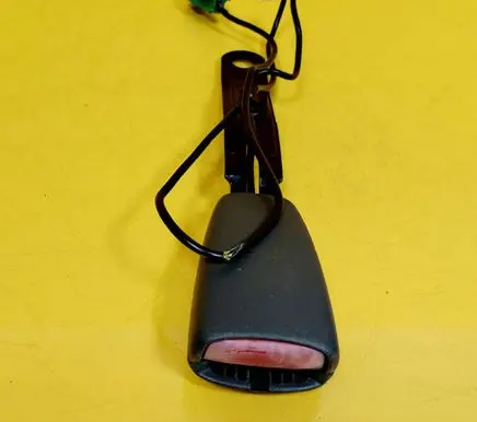 Volvo S40, V40 Front seatbelt buckle 867176