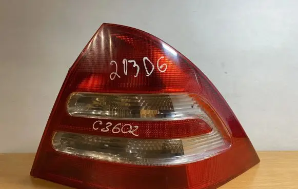 Mercedes-Benz C W203 Rear/tail lights A2038200264 C3602