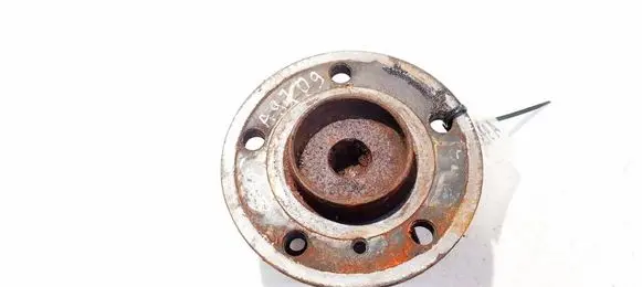 Mercedes-Benz B W245 Rear wheel hub