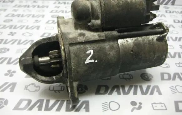 Opel Astra J Starter motor 55556092