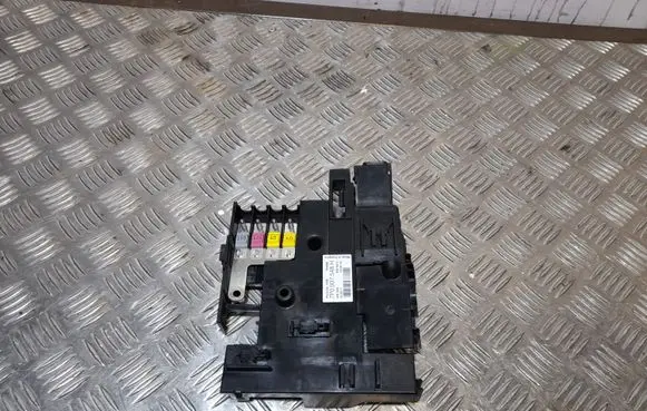 Porsche Cayenne (92A) Fuse module 7P0937132
