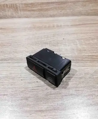 BMW X5 E53 Hazard light switch 8368920 61318368920