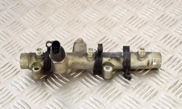 Audi A6 S6 C6 4F Fuel main line pipe