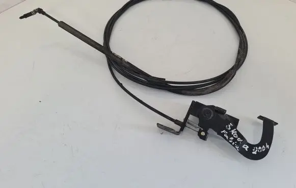 Skoda Fabia Mk1 (6Y) Fuel cap release pull handle 6Y1827611A