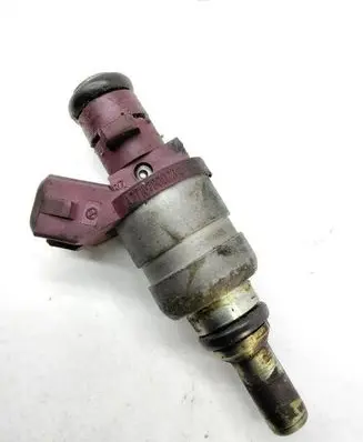 Mercedes-Benz E W211 Fuel injector A2710780023