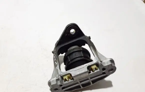Volvo XC60 Engine mount bracket 32298661