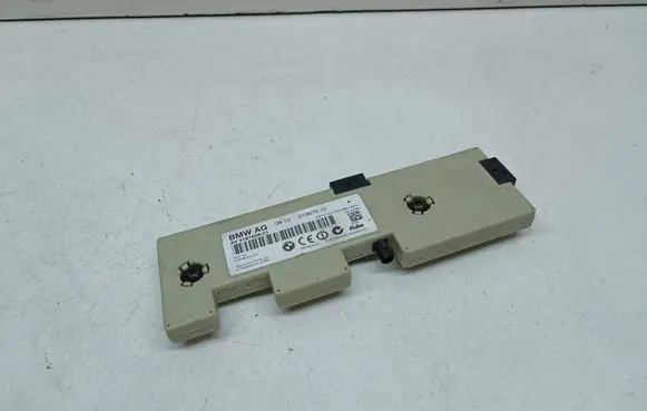BMW 3 E90 E91 Aerial antenna amplifier 9187658