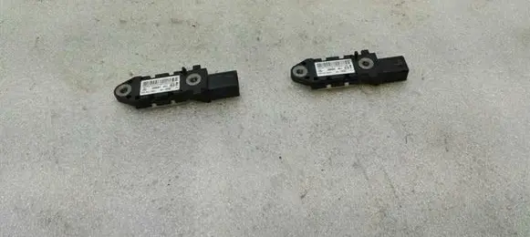 Mercedes-Benz SL AMG R230 Airbag deployment crash/impact sensor A0038212851