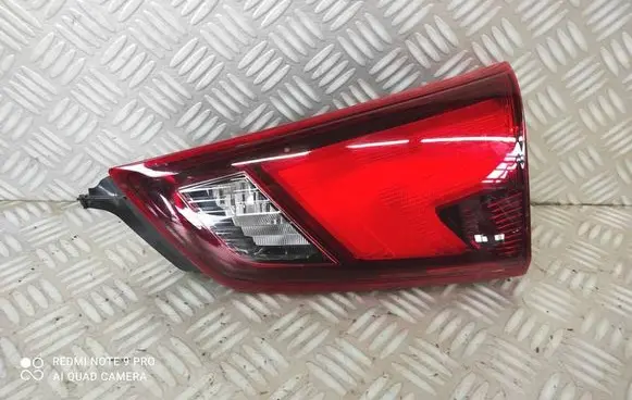 Nissan Rogue Tailgate rear/tail lights 226-23756