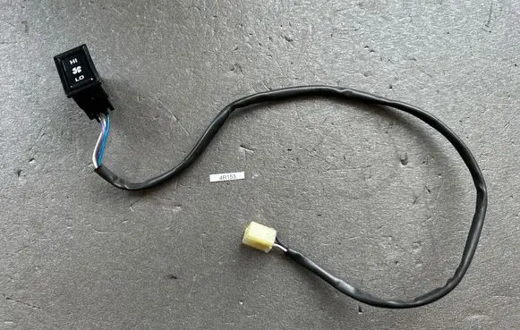 Toyota 4 Runner N120 N130 Air conditioning (A/C) switch 8466089105