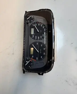 Volkswagen Golf III Speedometer (instrument cluster) 1h0919860a