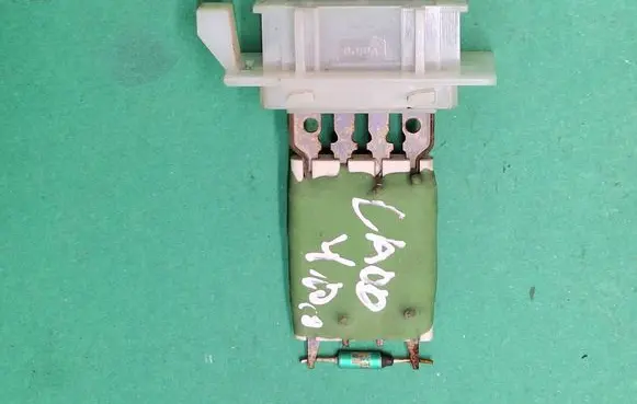 Volkswagen Caddy Heater blower motor/fan resistor 